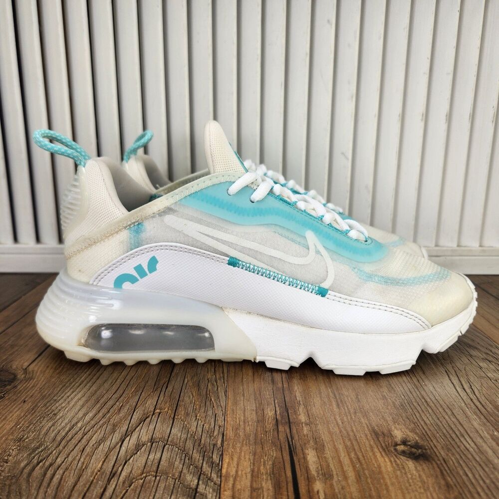 Nike Air Max 2090 Running Shoes Womens Size 8.5 Aurora Green Sneakers CK2612-101